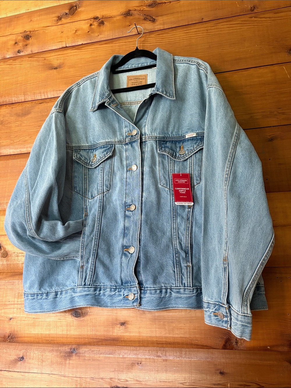 2024 XL Levi Strauss Signature Women's Loose Trucker Jacket, Relaxed Fit